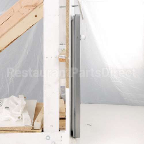 SK-200-39300-01 Traulsen 1/2 W A/R Line Door W/Snap Gsk