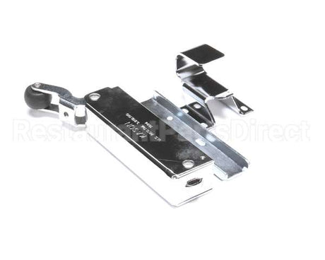 01-100V18-00152 Baxter Door,Closer W/Flush Strike