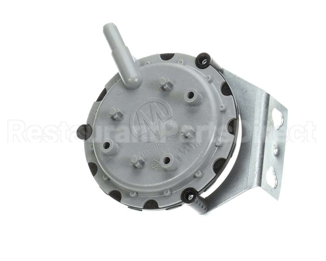 0130F00504 Goodman 0.6"Wc Spst Pressure Switch
