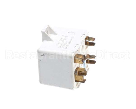 1858461300 Maxx Ice Relay
