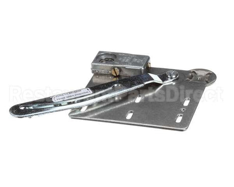 35-01669 Master-Bilt Rh Bottom Hinge#15-12687-0000