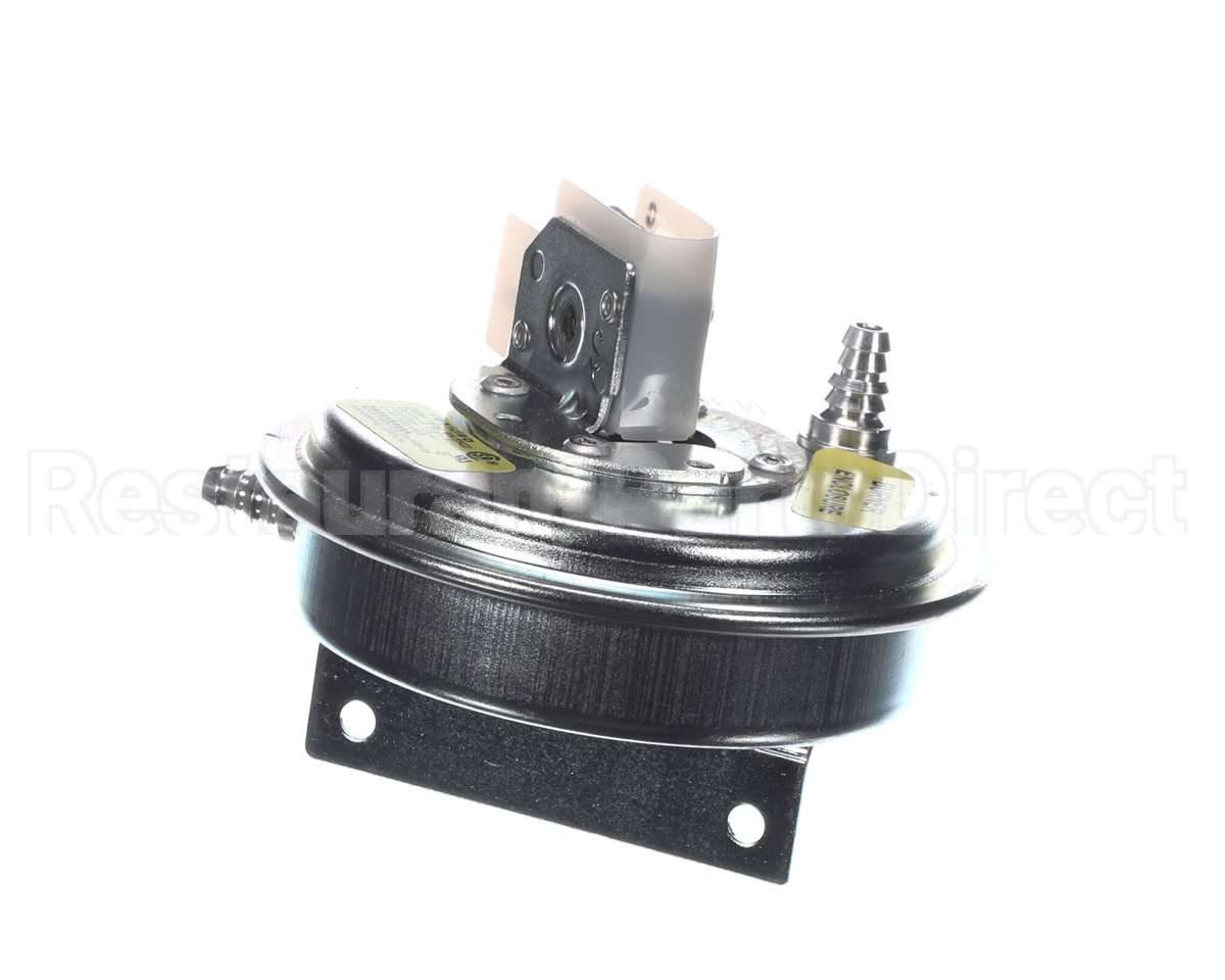 HK06NB065 Bryant Payne Pressure Switch Spst Cls .8"Wc